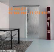 PORTE TOTALEMENT  VITRÉE  SUR MESURE