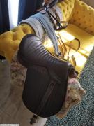 Selle neuve cuir véritable et accessoirs