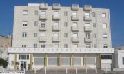 Murs de magasin sur le boulevard 20 mars le bardo