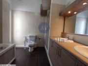 A louer une villa s+4 avec jardin et piscine A Carthage.