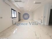 A Louer une villa sur deux niveau  S+4 avec Jardin et abri de voiture A l'aouina