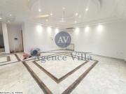 A louer une villa s+5 sur deux niveau avec jardin et garage A La Soukra