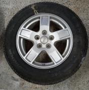 Pneus avec jante jeep