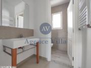 A louer une villa s+4 avec jardin et un garage Au Lac