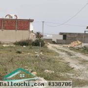 VT716:Terrain d'habitation à 300 mètres plage Kerkouan