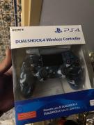 A vendre manettes pour PS4 neufs