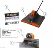 machine pour fabrication des plaques d'immatriculation