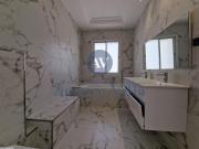 A Louer Une villa S+4 à Gammarth