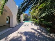 A louer une Villa s+6 au bord de la mer à Carthage
