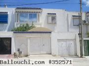 Duplex avec un studio et 2 garages