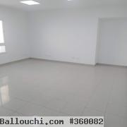 Coquette bureau 188 m² au Lac 1