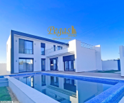 À vendre villa haut standing avec piscine situé à Temlel midoune Djerba