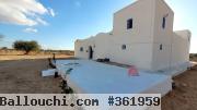 HOUCH DJERBIEN SUR UN GRAND TERRAIN À VENDRE - RÉF H615  H 615     AJIM DJERBA