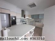 Une villa en s+4 avec piscine à la Soukra ,référence Mvl0001