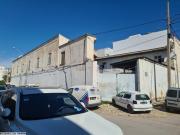 un entrepôt a vendre