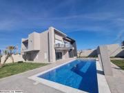 Villa AVEC VUE SUR LA MONTAGNE  V2654