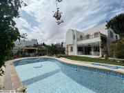 V380 Villa KARAM KARAM VILLA