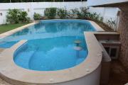 Jinenhammamet, une villa avec piscine tres haut standing, bien meublée