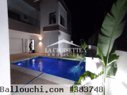 Villa s+5 avec piscine à la soukra MVV0272