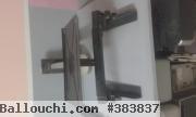 a vendre 2 supports tv