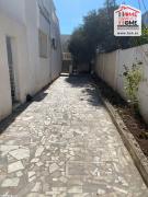 Etage de Villa Reina à Louer à Cité Ennozha Ariana