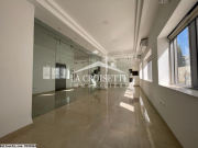 Bureau open-space aux Berges du Lac 2  - MBL0245