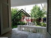 maison avec un jardin