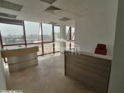 Bureau open-space aux Berges du Lac 1 ZBL0412