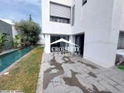 Villa S+4 avec piscine à La Marsa ZVL1595