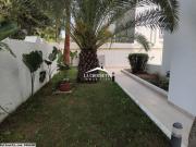 Villa S+4 avec piscine à La Marsa ZVL1599