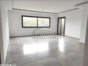 Appartement S+3 avec chambre de service à La Marsa MAL1886