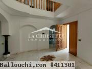 Villa S+4 à Gammarth MVL0642