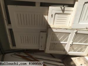 vends boiserie complète en bon etat pour maison (portes et fenetres)