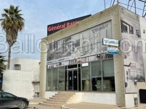 A vendre un local commercial fond et mur à Ariana