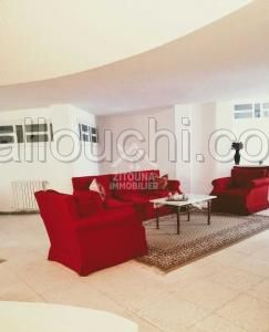A louer un étage de villa à Gammarth : ref 4797a