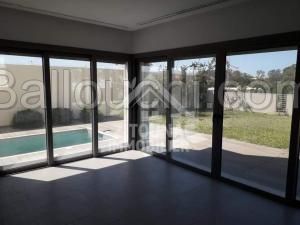 A vendre une belle villa domotique de charme à Gammarth: ref4764a