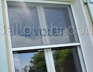 MOUSTIQUAIRE SUR MESURE LE VOLET