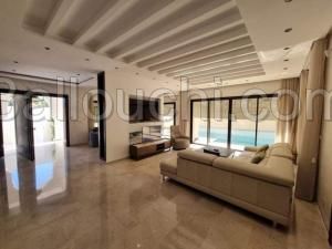 VILLA D'OR (Réf: V2451)