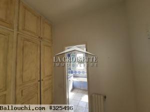 villa s+4 à la Marsa rèf mvl0896