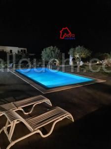 hammamet , jdidi , une villa avec piscine sur 5000m²