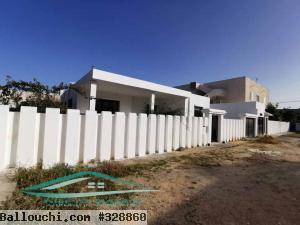VT675:Villa 512 m² à cite merdes