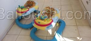 02 trotteur chicco en bon état