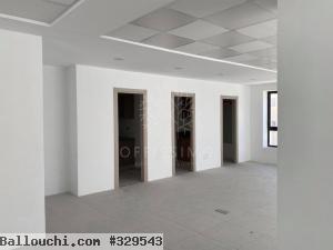 Open Space 1 220m² aux Berges du Lac 2