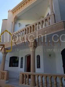 Une villa et deux appartements a vendre à Hammam Sousse