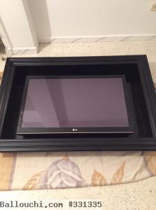 TV LG 42 Puce, cadre TV, table TV
