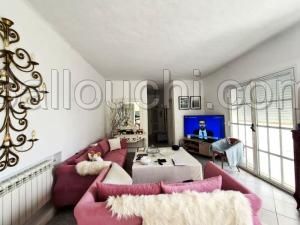 Villa LES DEUX OLIVIERS (Réf: V984)