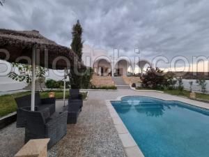 Villa MERVEILLEUSE (Réf: V1028)