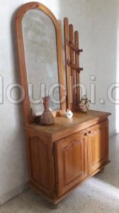 étagère à chaussures et porte manteaux en bois rouge