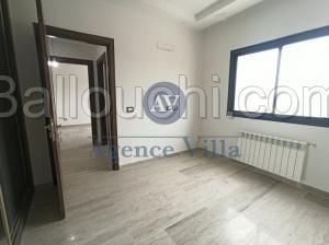 A louer un duplex s+3 jamais habité avec jardin et garage A La Soukra