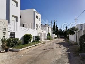 à vendre un terrain 429m² à MREZGA 51333131